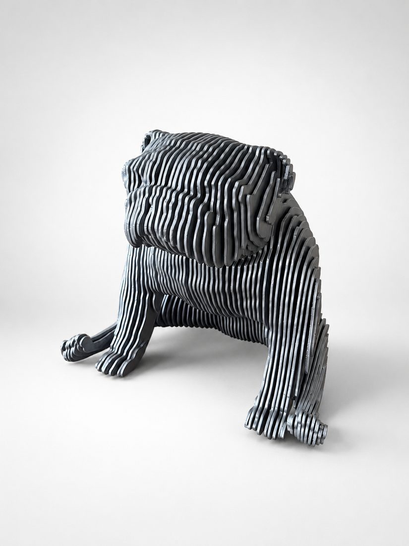 Escultura Bulldog em chapa metálica laminada