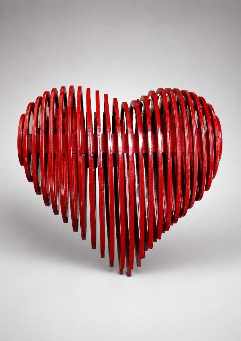 Escultura Coração em lâminas de aço lacadas em vermelho